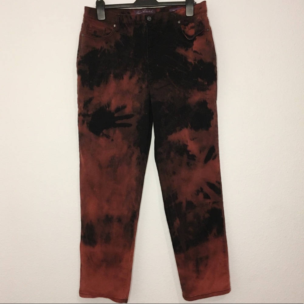 Dark red bleached jeans